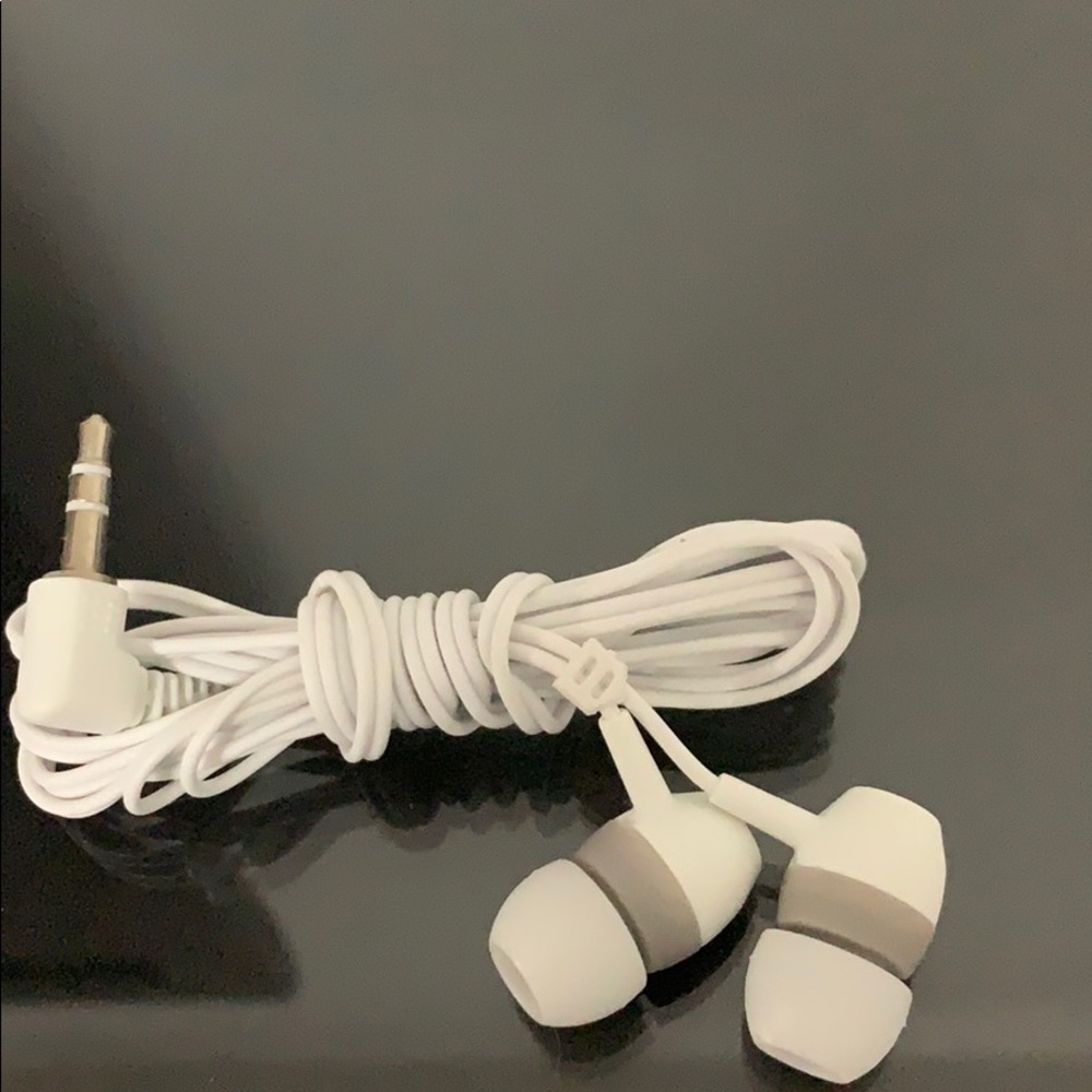 Woman’s Earphone